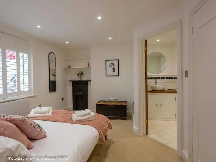 Central Seaside Home With Free Parking برايتون المملكة المتحدة